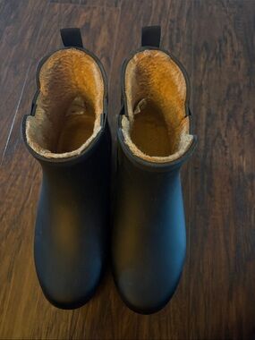 Chooka Chelsea Booties